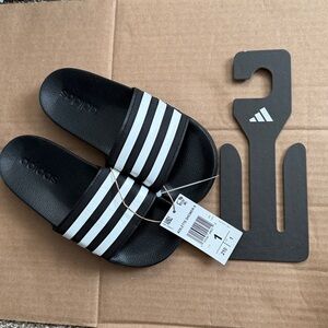 NWT Adidas Kids Adilette Shower Slides - Size 1